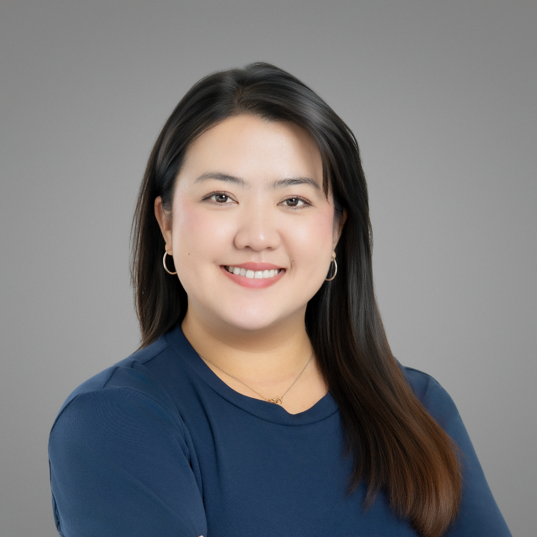 Ka Yang, Administrative Manager